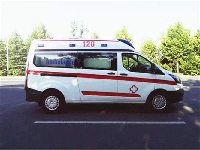 玛多救护车出租服务案例6