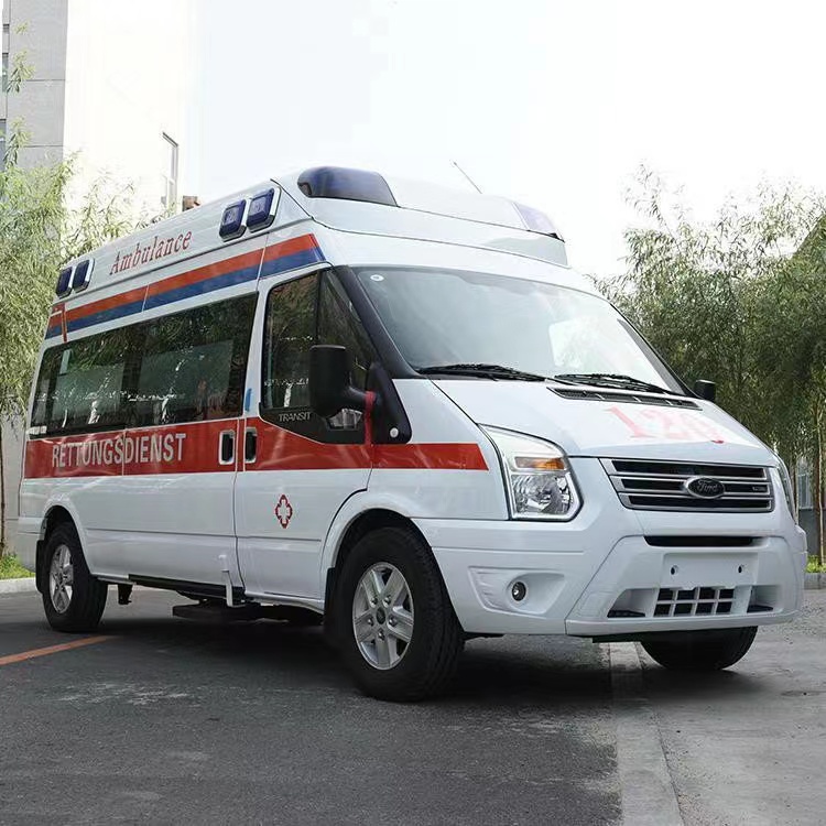 玛多行动不便者长途救护车租赁：安全转运的核心注意事项​